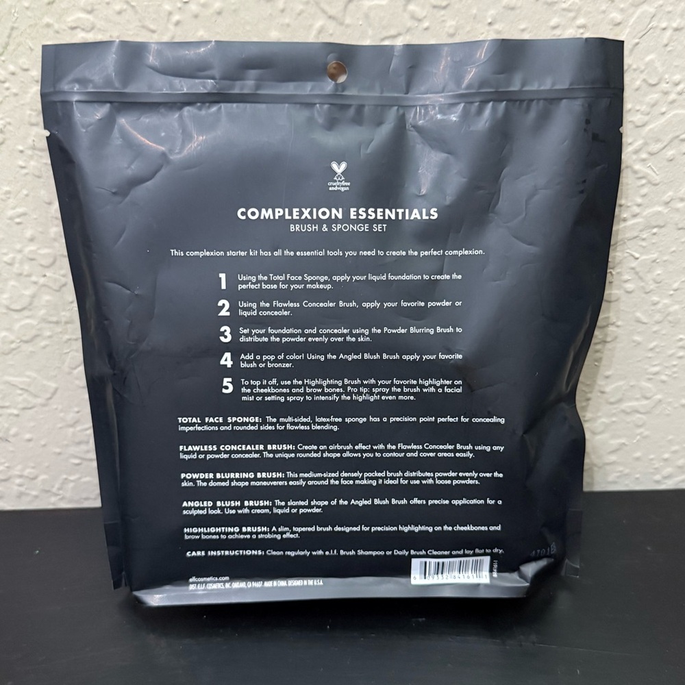 E.L.F Complexion Essentials Brush & Sponge Set, NEW - Picture 5 of 5